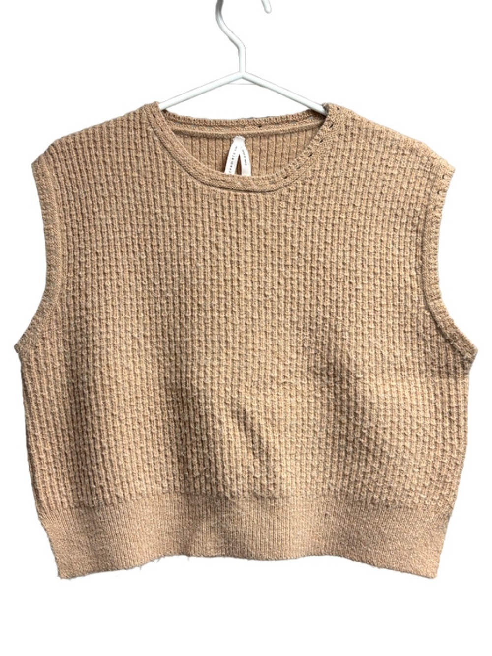 Cropped Knit Sweater Vest | Dreamers by Debut